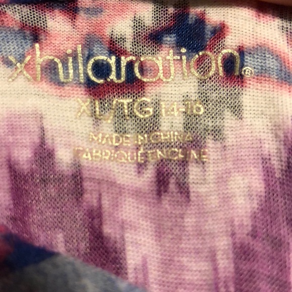 Cute tie dye shirt - Picture 2 of 2